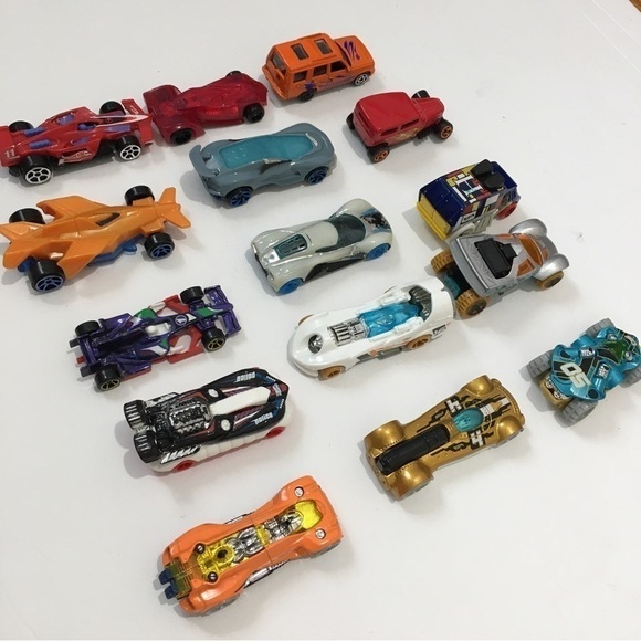 Mattel Vehicles Hot Wheels Diecast Car Lot of 15 Cars Vehicles - Picture 5 of 15